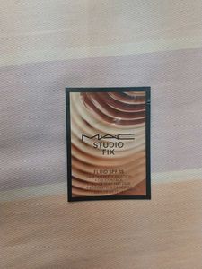 MAC Studio Fix Foundation(NC 35)