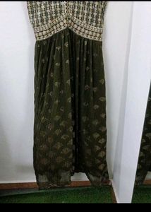 FIXED PRICE!!!WEDDING GOWN WITH DUPATTA