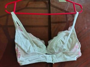 Set Of 2 Floral Lace Bra