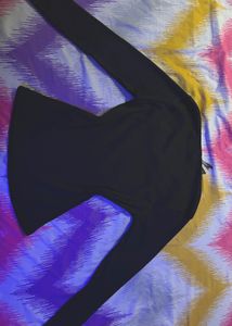Black Crisscross Ribbed Long Sleeve Top.SIZE-28-36