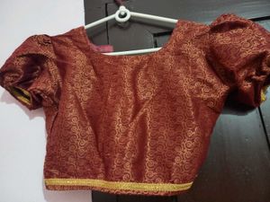 Maroon Swirl Puff Sleeve Blouse