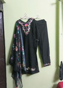 New/Unused Embroidery Chanderi Silk Kurta Set