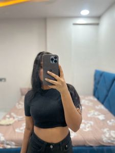 Black Cropped T-Shirt
