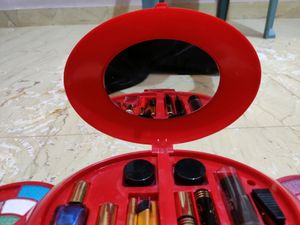 LCHEAR Complete Makeup Kit