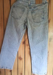 Stylish Ribbed Jeans