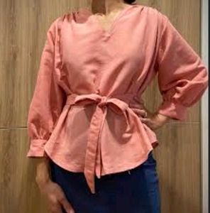 Peplum Top With Stretchable Hip