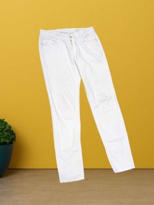 L@27 Size-30 White Straight Leg Jeans