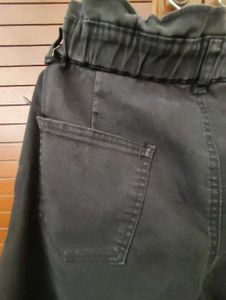 Black Mom fit jeans, dark blac jeans