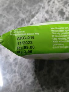 2 Pck Wet Wipes / Facial / Make-up Remover