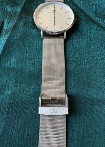Unisex Dw Silver Stainless Steel Round Dial Watch