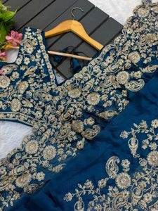 🆕️🆕️ Saree With Stitched Blouse