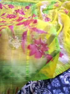 Floral Print Chiffon Saree