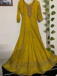 Rmkv yellow gown