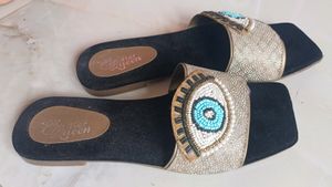 Black Evileye Flat