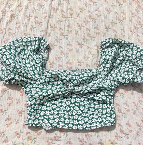 Floral Puff Sleeve Crop Top