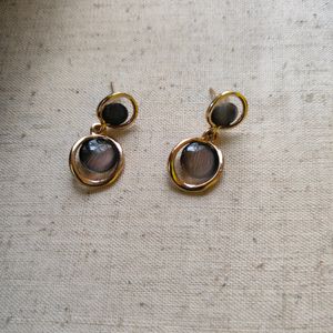 Pretty modern Earrings