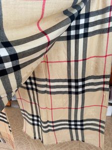 Burberry Light Shawl/stole
