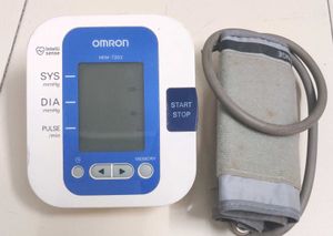 Omron HEM-7203 Blood Pressure Monitor