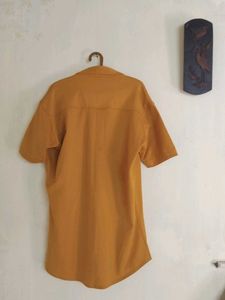 Vintage Mustard Short Sleeve Button Up Shirt