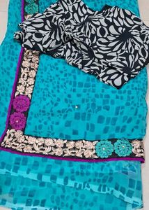 saree redi blouse k sath he