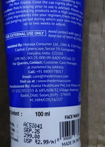 The Derma Co Face Wash