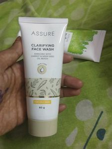 Assure Clarifying Face Wash