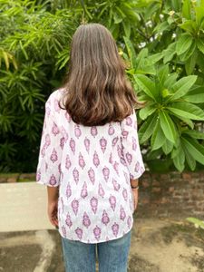 Women White Short Kurti
