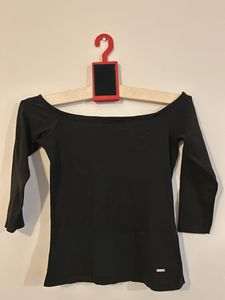 Off Shoulder Basic Black Top
