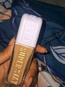 Maybelline Lumi-matte Foundation -228
