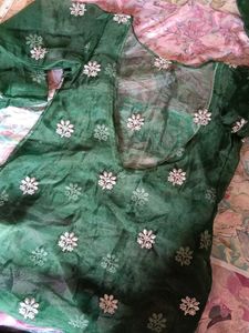 Elegant Green Embroidered Kurta