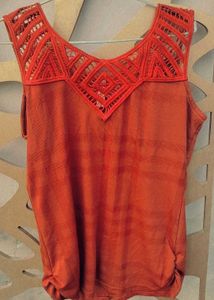 Beautiful crocet Top With Seleeves Inside It