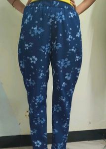 blue floral printed pant