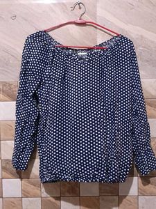 Dotted Top 💙...