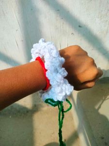 White Floral Gajra