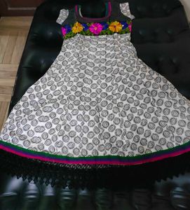 Printed Dress with embroidery at the yoke