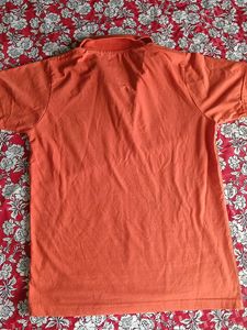 I am Selling Orange Colour T-shirt 👕.