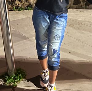 Relaxed Fitting Jeans