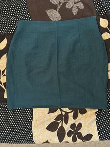 Green Puff Sleeve Crop Top And Skirt