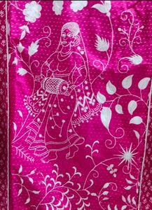 Women Embroidered Kurta