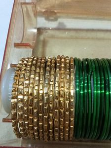 Bangles Combo With Box