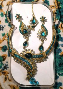 Elegant Jewelry Set