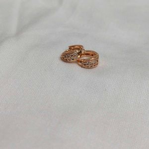 Sparkling Gold Hoop Earrings