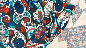 🦚Paisley Print Leggings