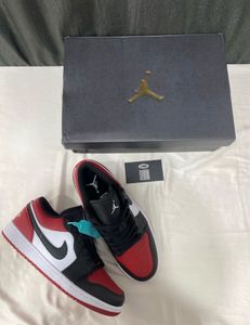 Air Jordan 1 Low Bred Toe