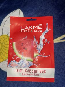 Lakme Blush & Glow Sheet Mask