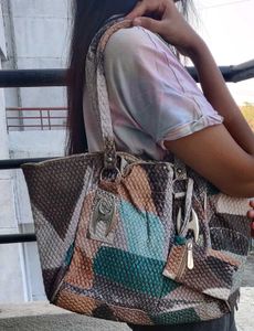Handbag