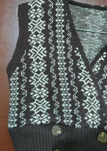 Patterned Knit Vest