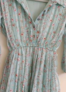 Vintage Floral Pleated Dress