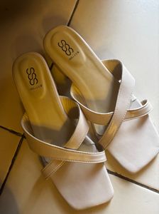 Brand New SSS Beige Heeled Mules