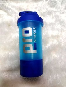 Blue Proteins Shaker Bottle
